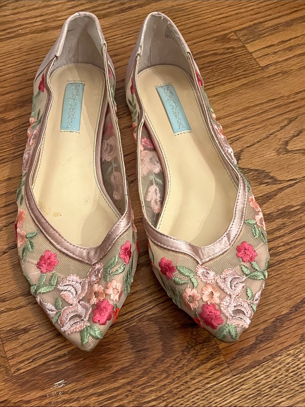 Betsey Johnson Leah Floral Embroidered Mesh Pointed Toe Ballet Flats Size 8.5